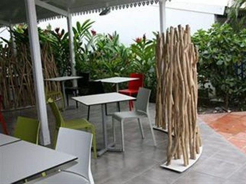 Bwa Chik Hotel & Golf Saint-Francois  Bagian luar foto