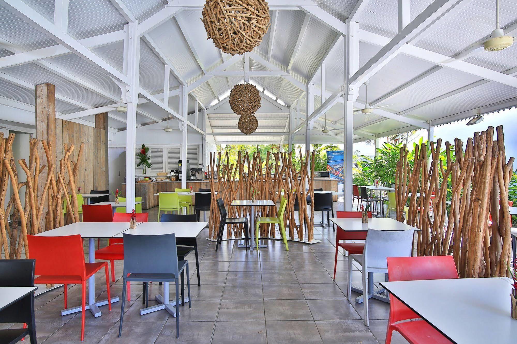 Bwa Chik Hotel & Golf Saint-Francois  Bagian luar foto